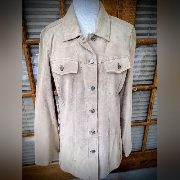Genuine Suede Jacket by Bernardo, Medium, Perfect Condition, Like New - Picture 3 of 10